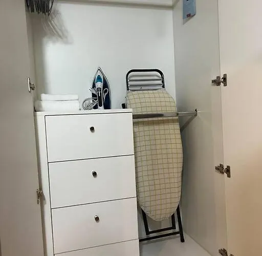Apartment Minimalist And Cozy Place With Balcony Manila