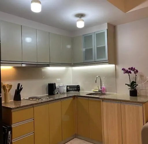 Apartment Minimalist And Cozy Place With Balcony